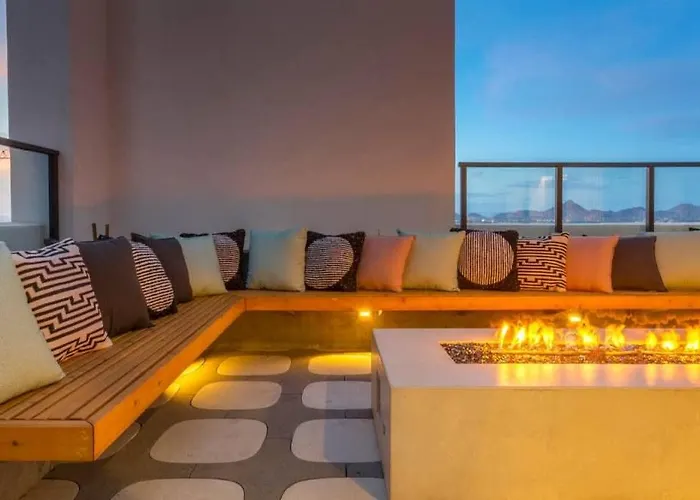 Apartment Boulevard Modern Highrise Stu Sky Pool Parking Gym 14